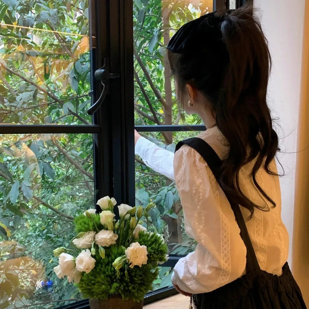 金爪女郎